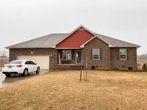 150 Beaver Creek Dr, Portland, TN 37148