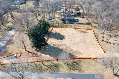 9026 Meadowlawn Dr, Brentwood, TN 37027