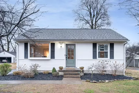1413 Sunset Dr, Franklin, TN 37064