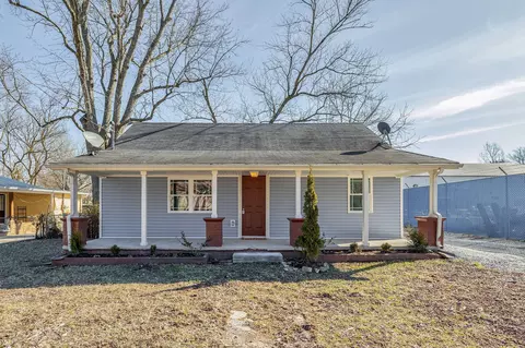 511 Oakdale St, Manchester, TN 37355