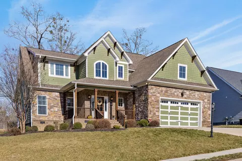 6566 Satjanon Dr, Ooltewah, TN 37363