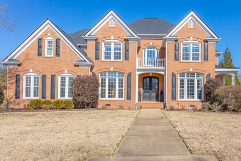 1411 Stornoway Ln, Hixson, TN 37343
