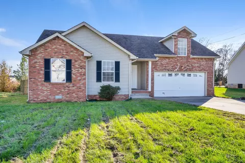 2428 Egret Dr, Clarksville, TN 37042