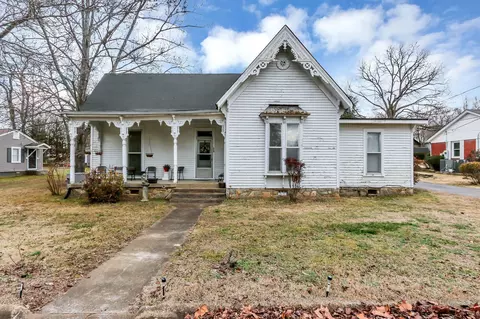 538 E Madison St, Pulaski, TN 38478