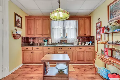 Kitchen - 538 E Madison St, Pulaski, TN 38478 photo 2 of 4