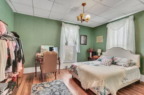 Bedroom - 538 E Madison St, Pulaski, TN 38478 photo 2 of 4