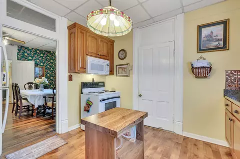 Kitchen - 538 E Madison St, Pulaski, TN 38478 photo 3 of 4