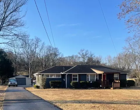 1123 Bellshire Dr, Nashville, TN 37207