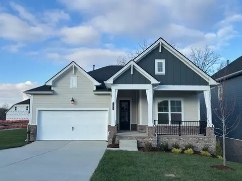 1092 Callaway Dr, Lebanon, TN 37087