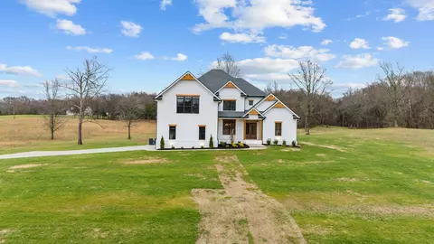 2805 Leeville Rd, Mount Juliet, TN 37122