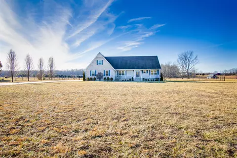 6875 Maple Springs Rd N, Manchester, TN 37355