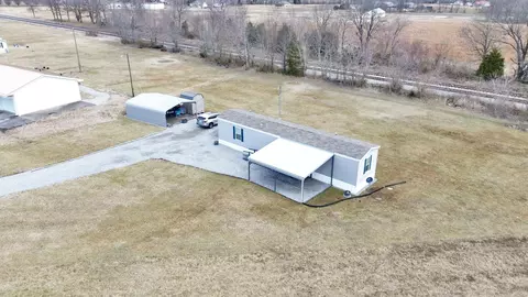 204 Madisonville St N, Crofton, KY 42217