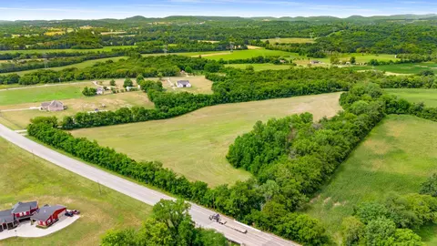 7 Highway 41a, Eagleville, TN 37060