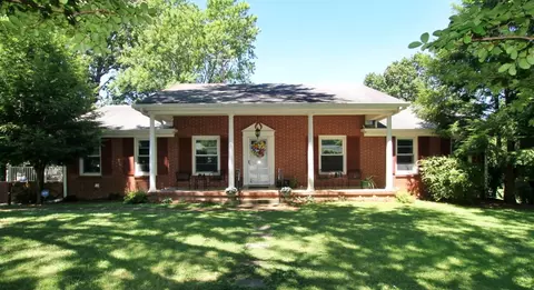 1705 Martindale Dr #A & B, Springfield, TN 37172