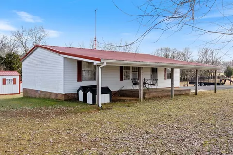 1230 Mount Olive Rd, Westmoreland, TN 37186