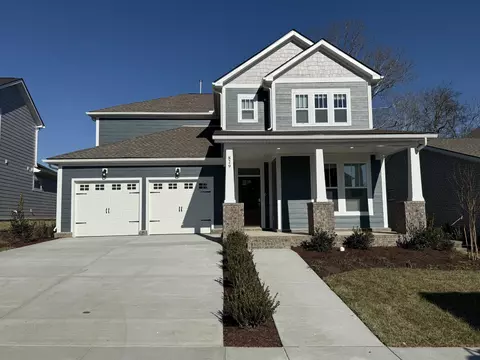 829 Nightingale Ave, Hendersonville, TN 37075