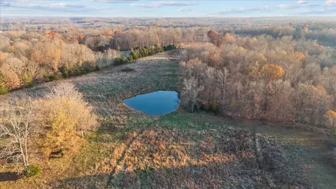 1435 Hunley Branch Rd, Charlotte, TN 37036