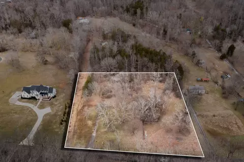 841 Hogans Branch Rd, Hendersonville, TN 37075
