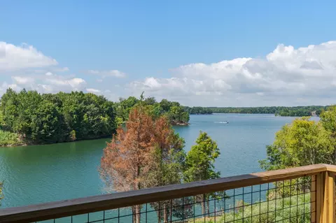 885 Fanning Bend Dr, Winchester, TN 37398