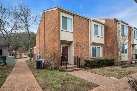6915 Highland Park Dr, Nashville, TN 37205