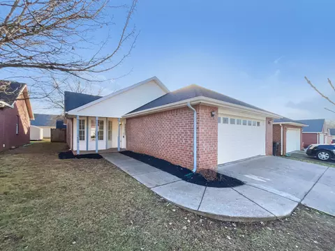 609 Freedom Ct, Murfreesboro, TN 37129