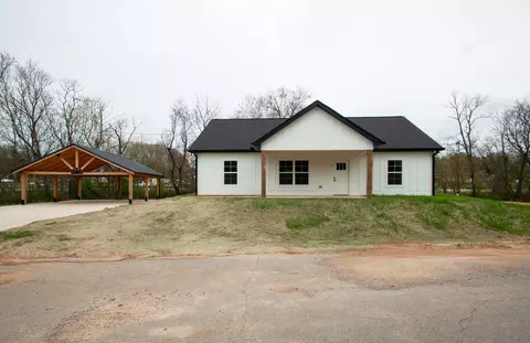 3 Caulk Dr, Ethridge, TN 38456