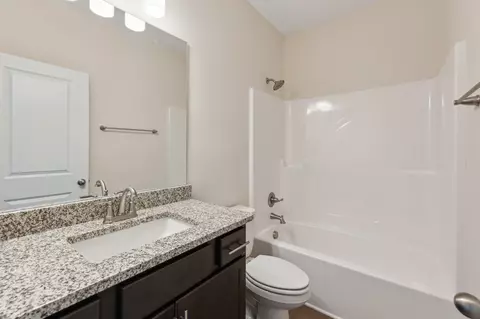 Bath - 2038 Cincinnati St, Murfreesboro, TN 37127 photo 1 of 4
