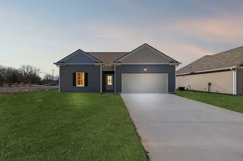 2042 Cincinnati St, Murfreesboro, TN 37127