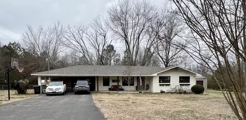 289 Patrick Rd, Fayetteville, TN 37334