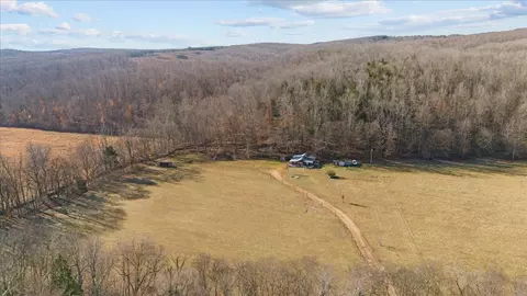 3571 Lick Creek Rd, Linden, TN 37096