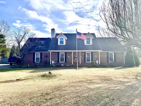 5835 Foothills Dr, Murfreesboro, TN 37129