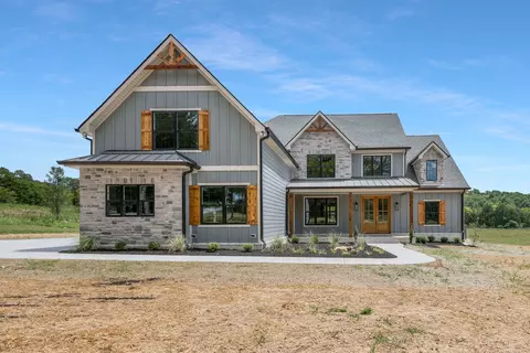 4114 Chicken Rd, Lebanon, TN 37090