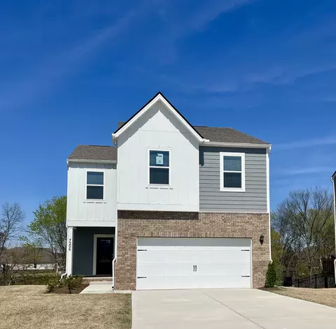 7206 Lang Ave, White House, TN 37188
