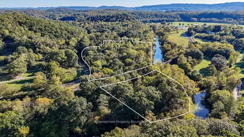 29 Swanson A B Rd, Ringgold, GA 30736