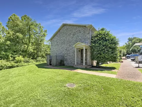 112 Northcrest Ct, Nashville, TN 37211