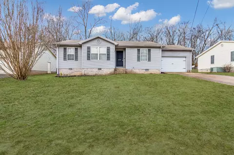 310 Pine Hill Dr, Hopkinsville, KY 42240