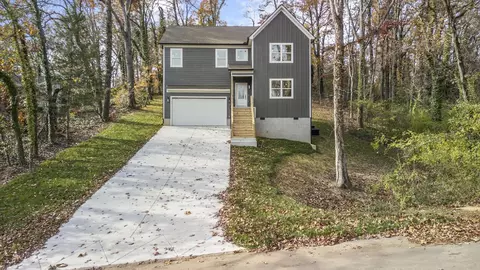 924 Sherry Cir, Hixson, TN 37343