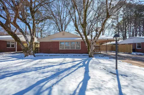 570 Westmoreland Pl, Jackson, TN 38301