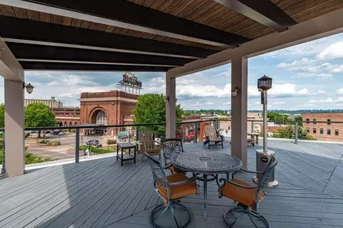 1467 Market St #201, Chattanooga, TN 37402