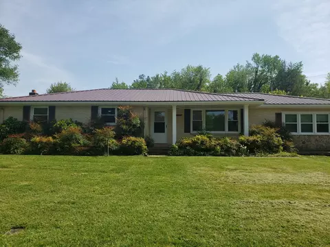 1147 Patrick St, Cookeville, TN 38501