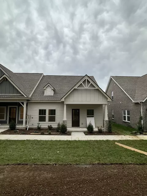 758 Coburg St, Gallatin, TN 37066