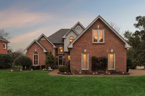 2092 Brookstone Dr, Mount Juliet, TN 37122