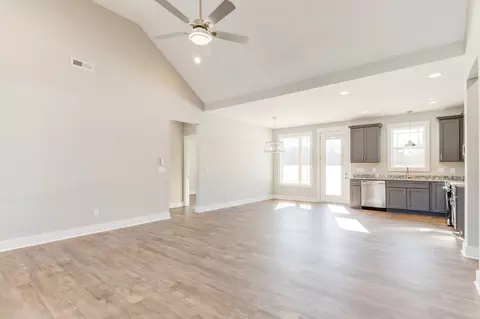 1601 Smartt Station Rd, Morrison, TN 37357 photo 6