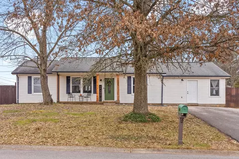 1585 Mary Beth Ln, Clarksville, TN 37042