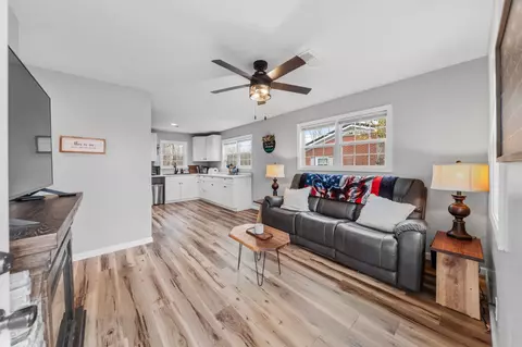 222 N Pine St, Hohenwald, TN 38462