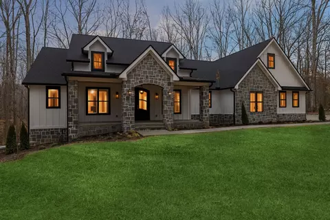 1091 Bald Eagle Dr, Kingston Springs, TN 37082
