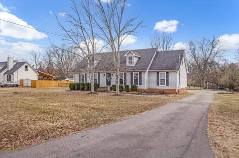 3353 Vapor Trl, Murfreesboro, TN 37127