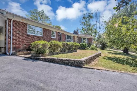 111 Sunset Dr, Pulaski, TN 38478