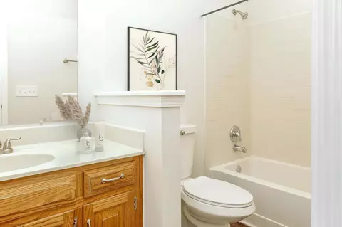 Bath - 1108 Elkader Ct S, Antioch, TN 37013 photo 1 of 2