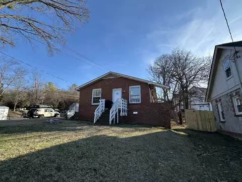 1818 Cahal Ave, Nashville, TN 37206